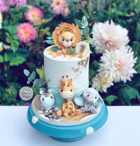 animal theme kids cake