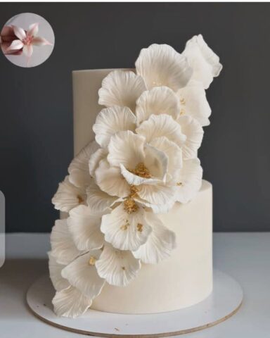 white wedding cake 2